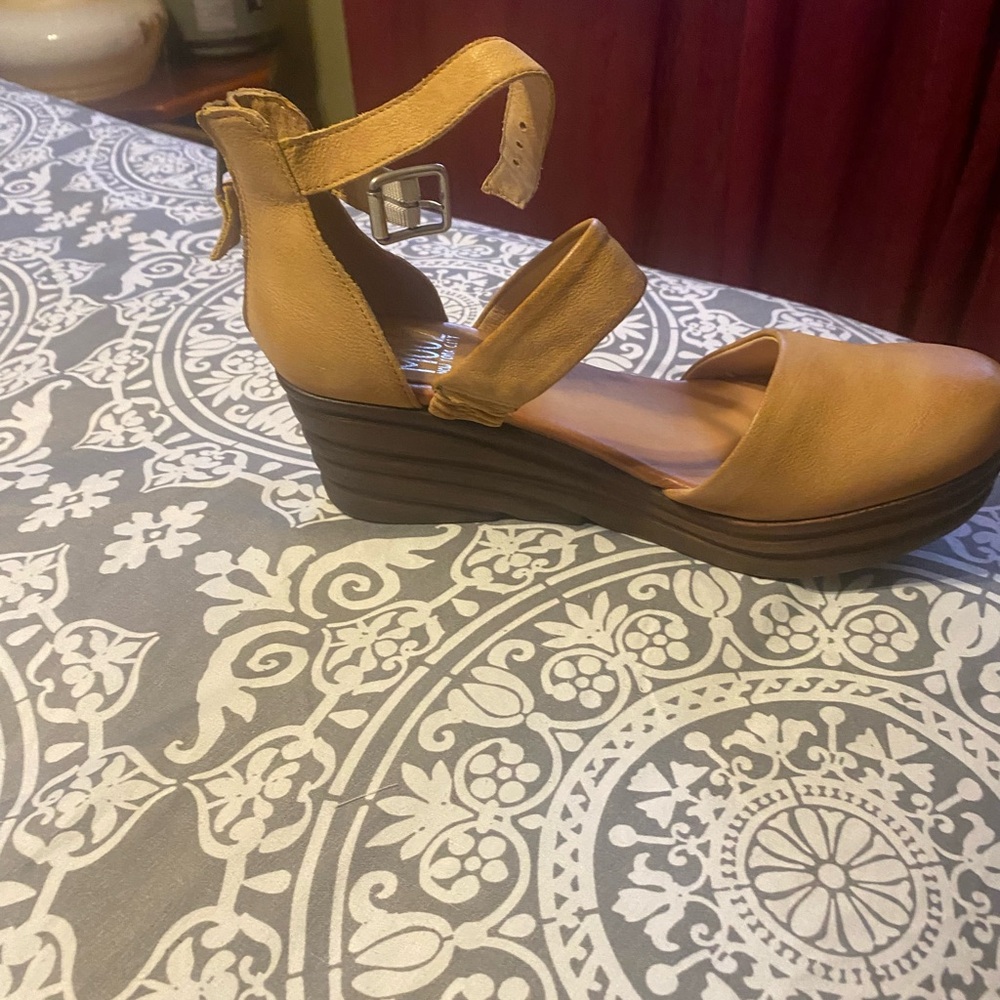 Miz Mooz Camel Leather Sandals